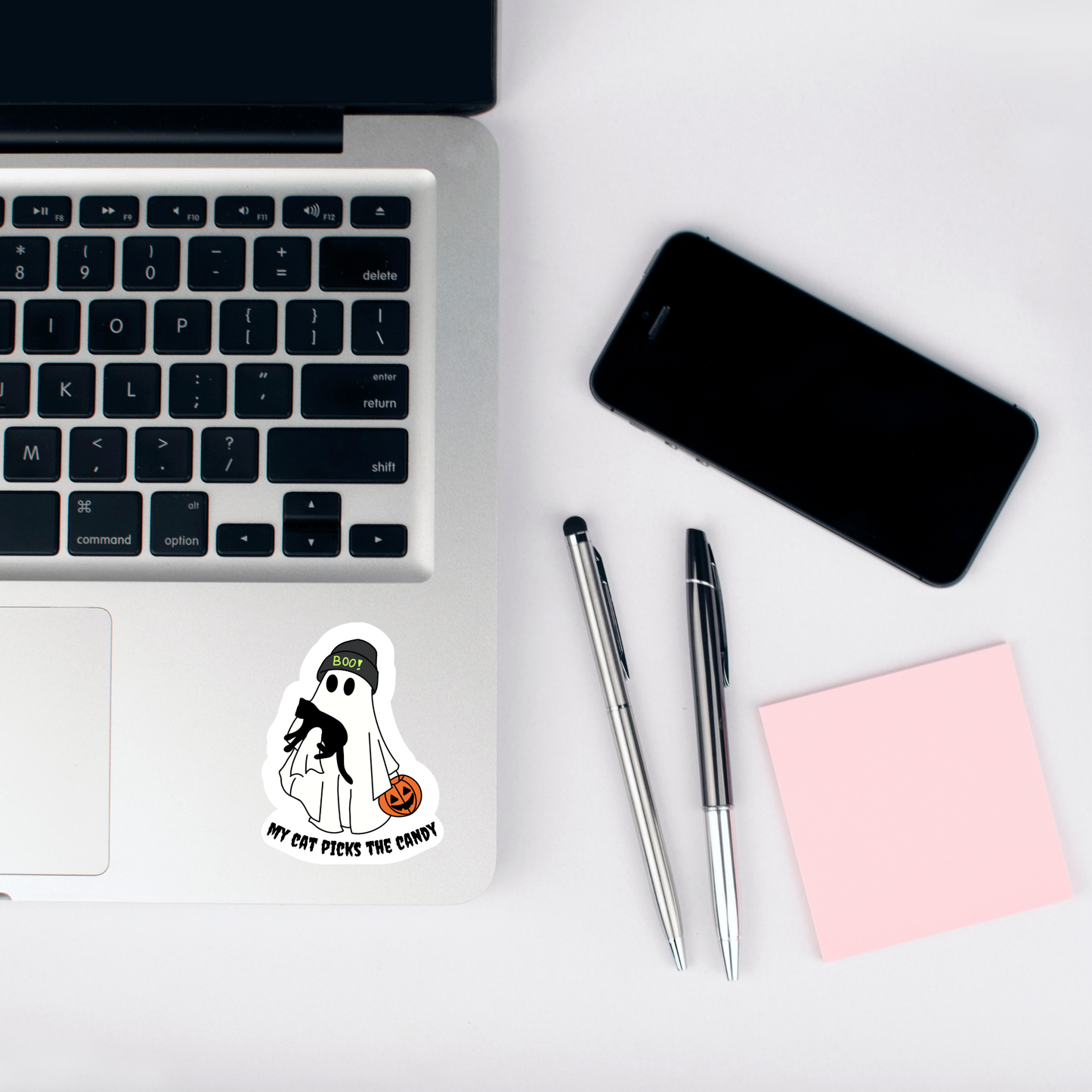 Purranormal Kitty - My cat picks the candy